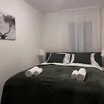 La Casa 77a *