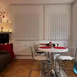 La Casa 77a * Ljubljana