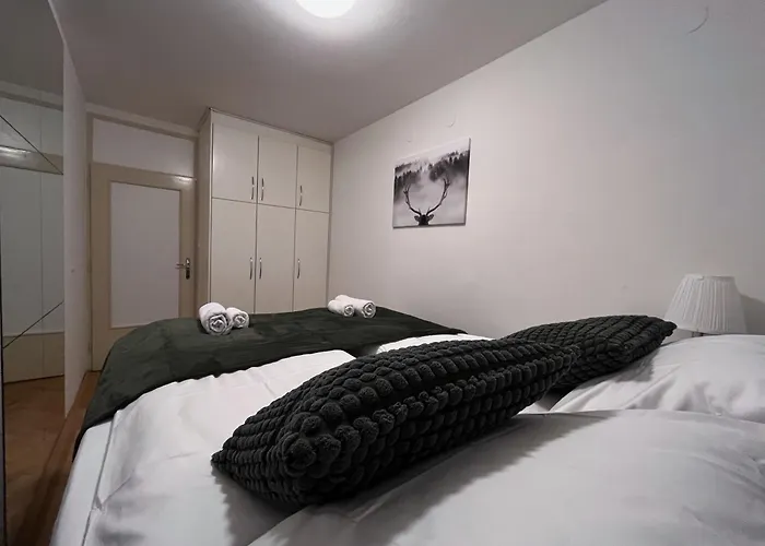 La Casa 77a Apartment