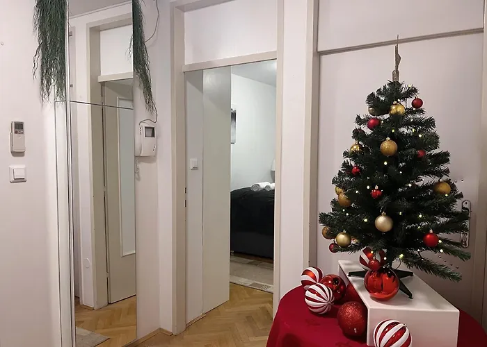 La Casa 77a * Ljubljana